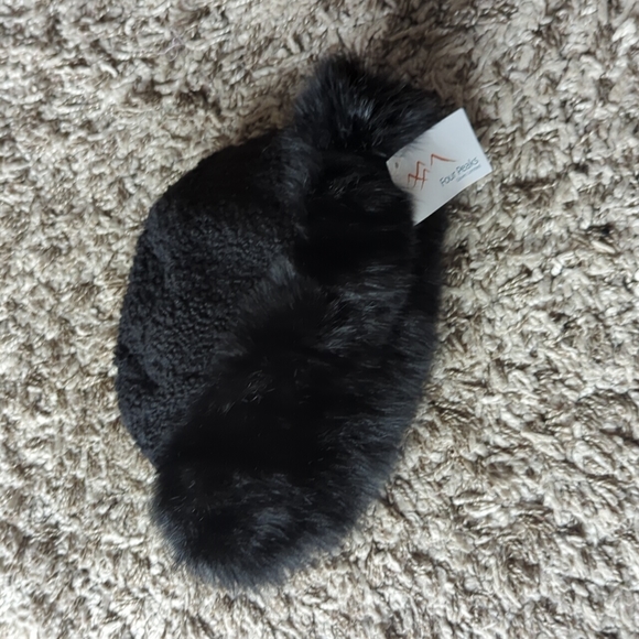 🖤 NEW lambskin and opossum fur hat - Picture 2 of 7